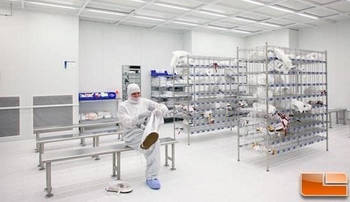 探秘英特尔CPU工厂 网络技术与无尘环境交织的“生化危机”即视感